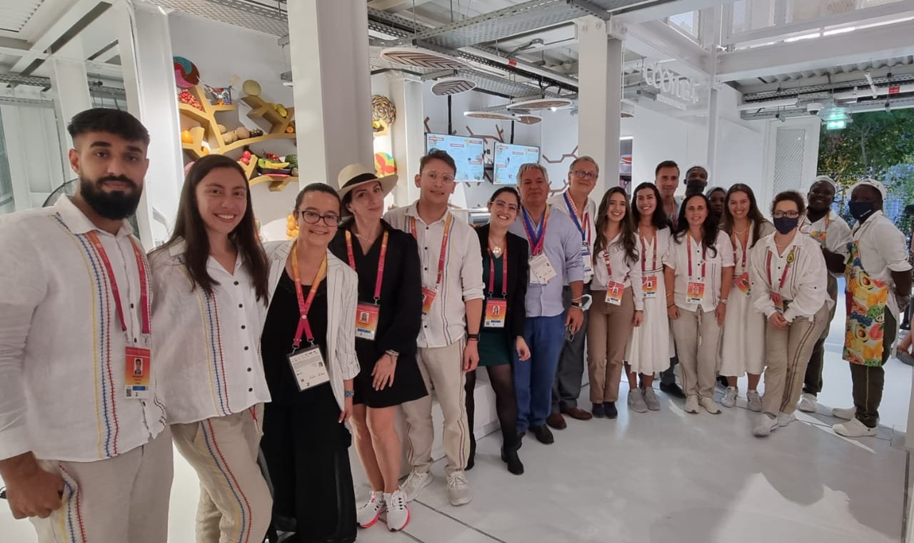 The team in the Palenke shop